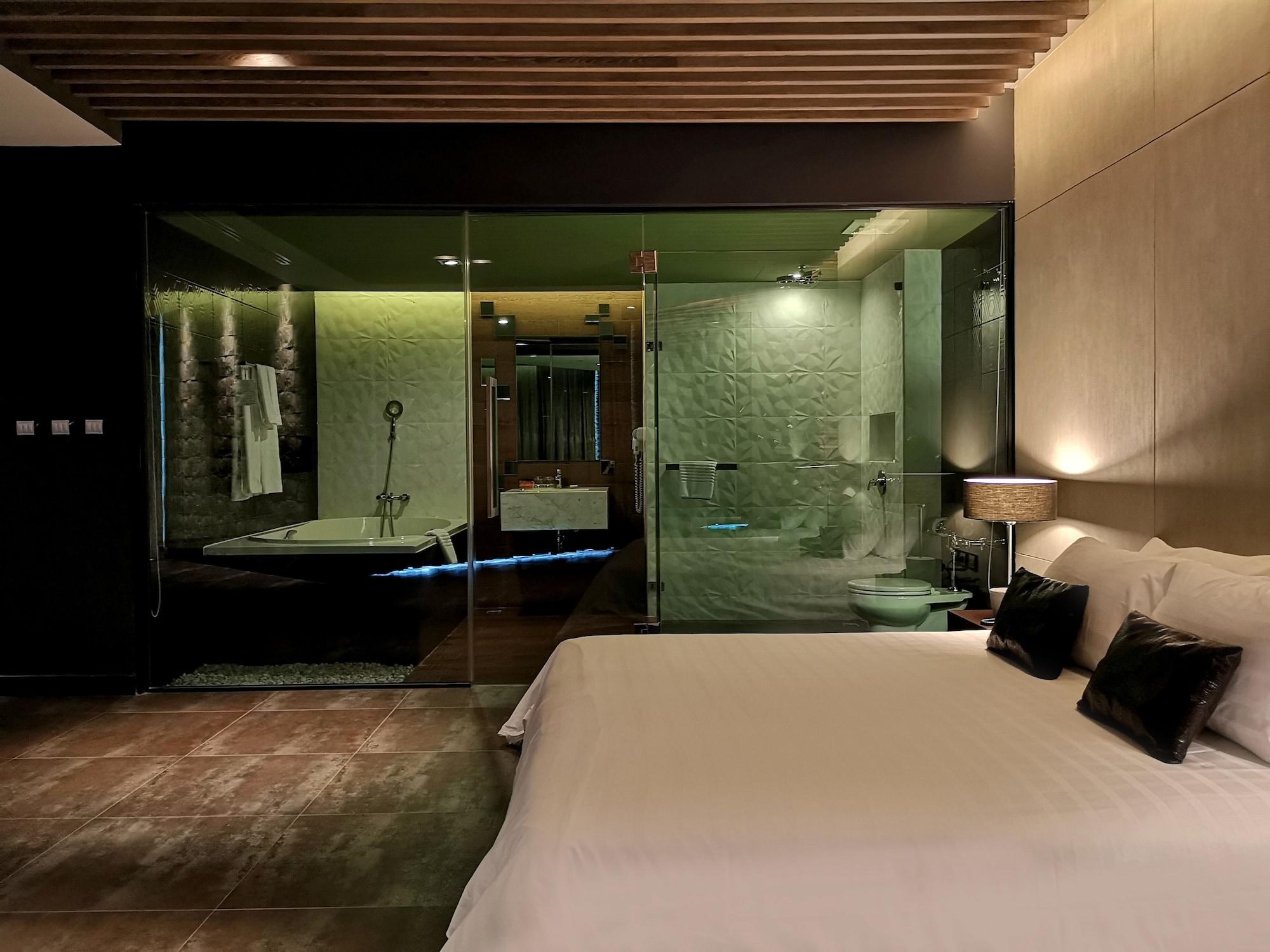 Tsix5 Quarter Hotel Pattaya Ngoại thất bức ảnh