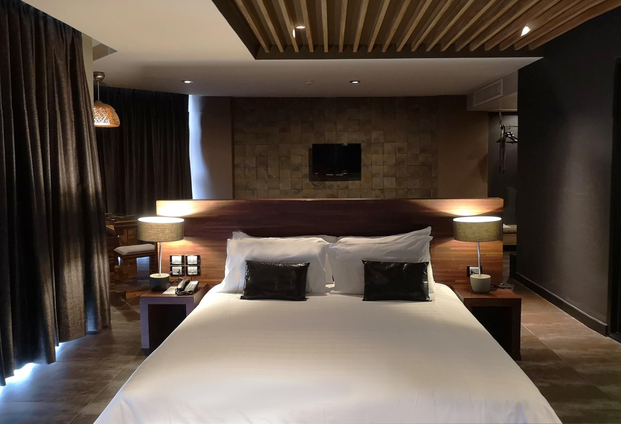 Tsix5 Quarter Hotel Pattaya Ngoại thất bức ảnh