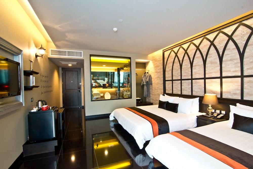 Tsix5 Quarter Hotel Pattaya Ngoại thất bức ảnh