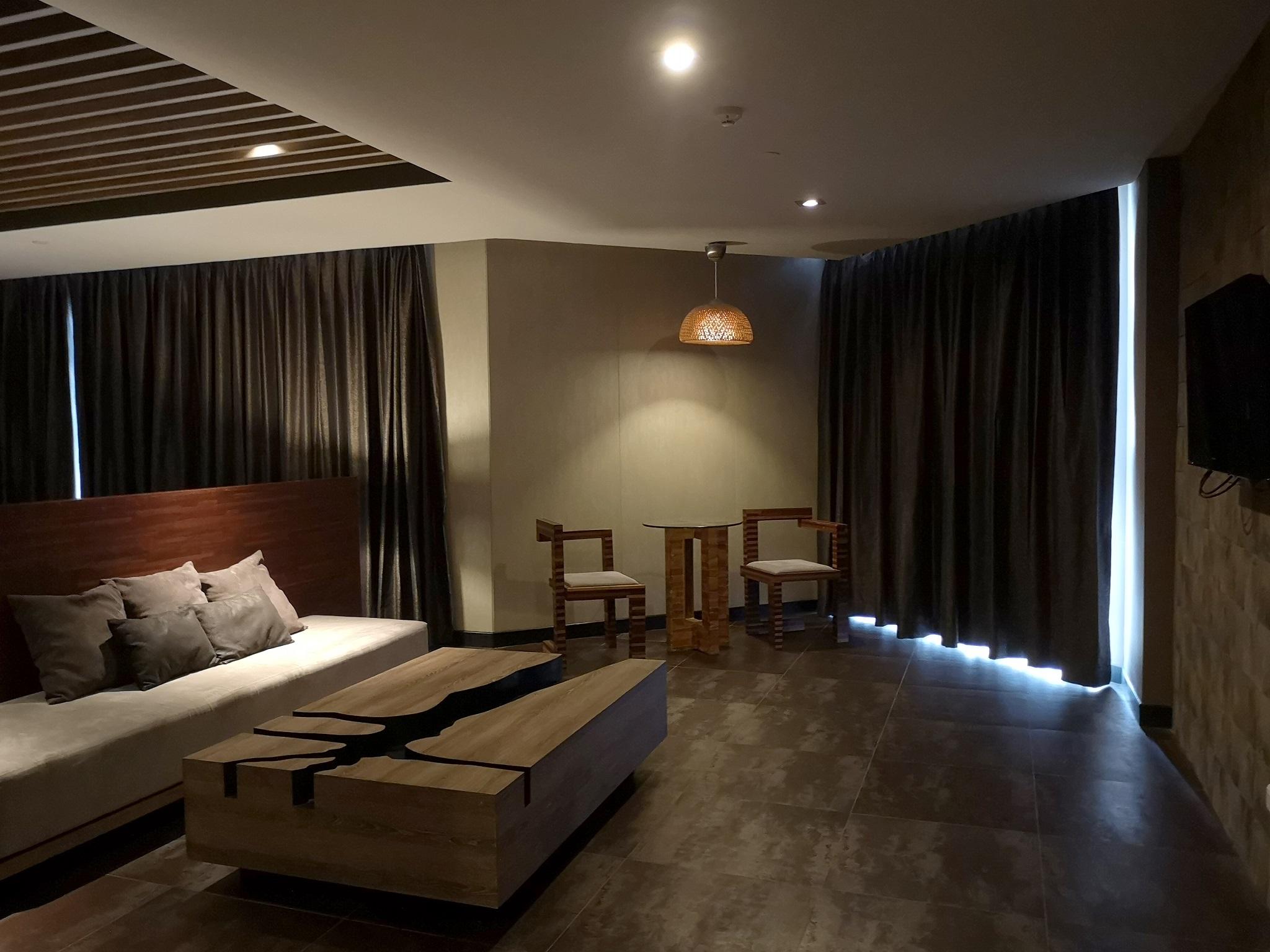 Tsix5 Quarter Hotel Pattaya Ngoại thất bức ảnh