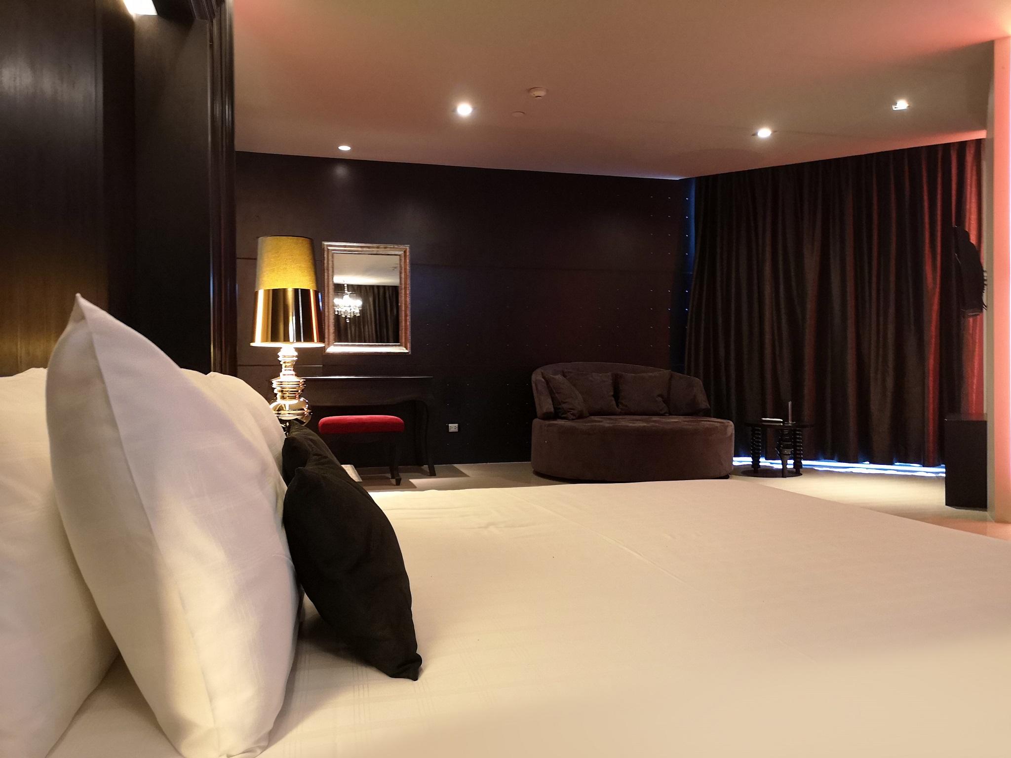 Tsix5 Quarter Hotel Pattaya Ngoại thất bức ảnh