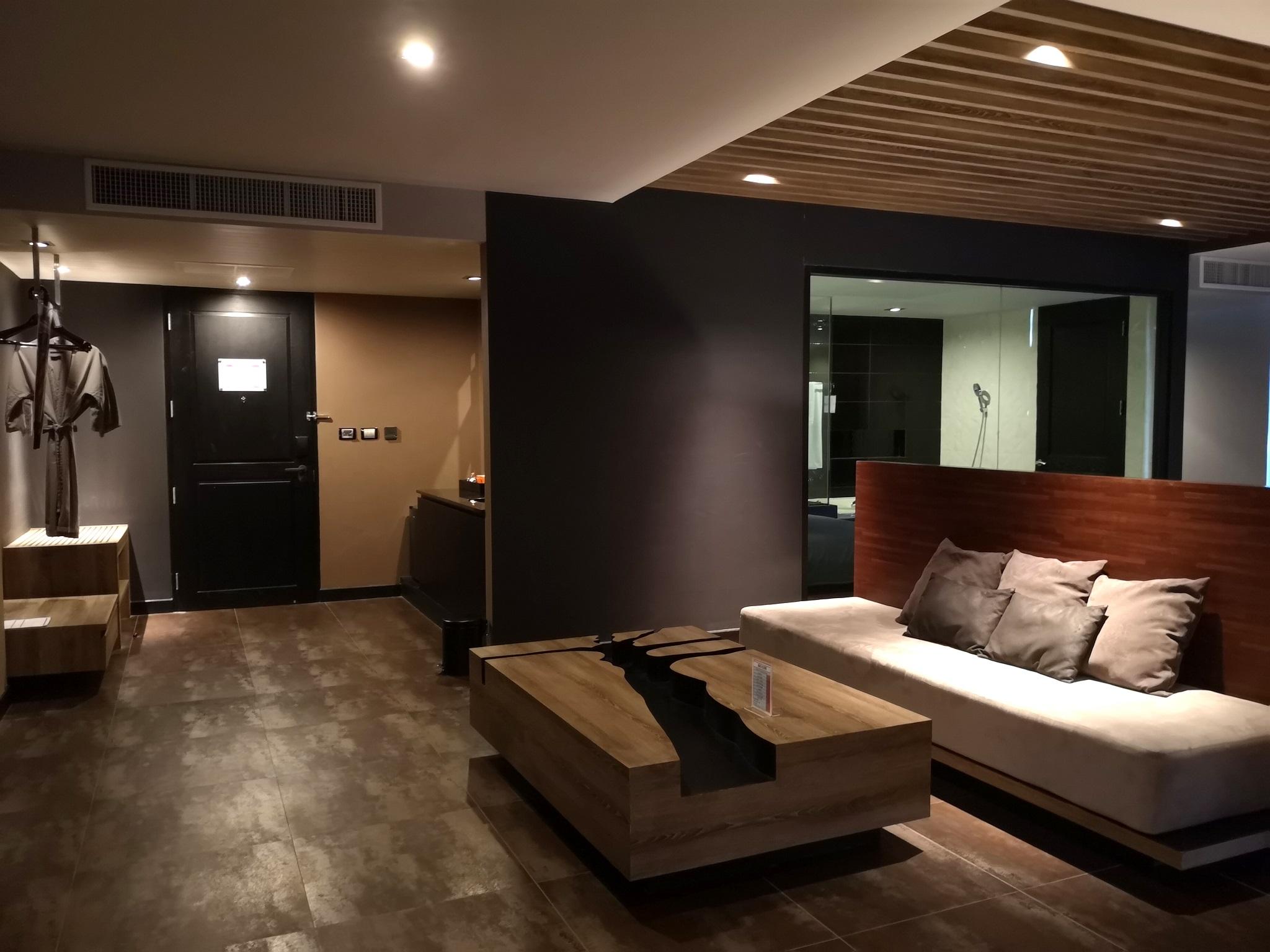 Tsix5 Quarter Hotel Pattaya Ngoại thất bức ảnh