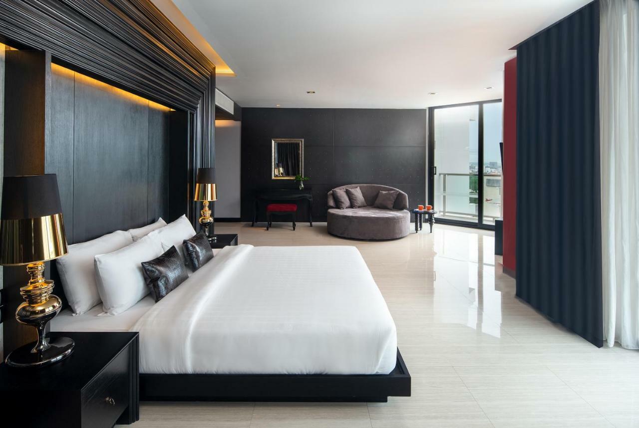 Tsix5 Quarter Hotel Pattaya Ngoại thất bức ảnh
